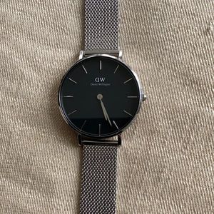 Daniel Wellington Ladies 32mm Watch